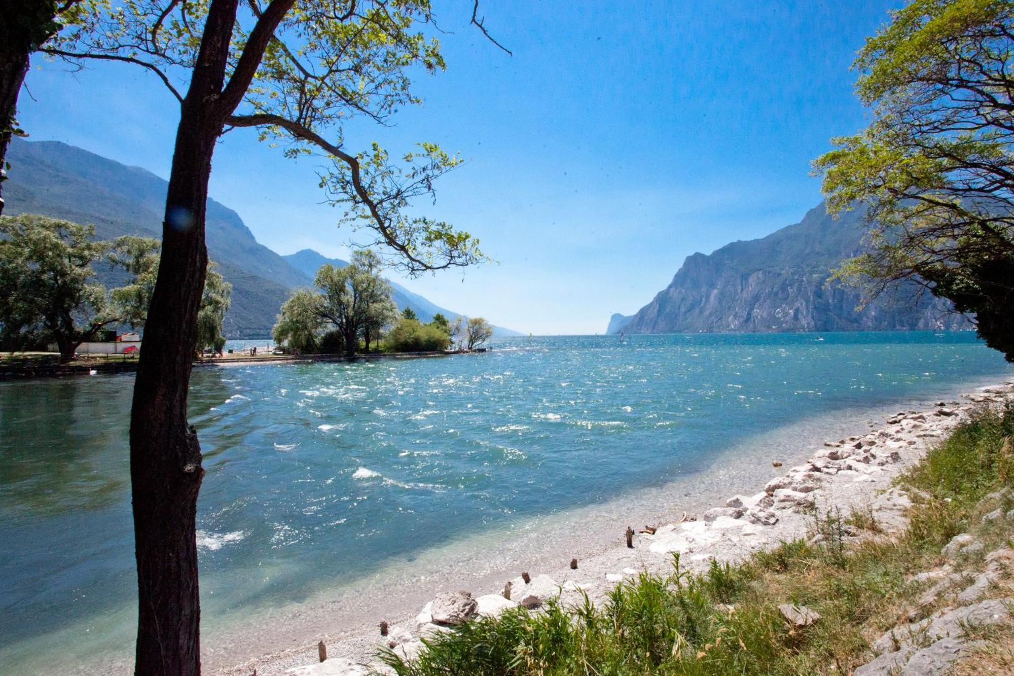 La Casa Di Lavinia Apartment Torbole Sul Garda ภายนอก รูปภาพ